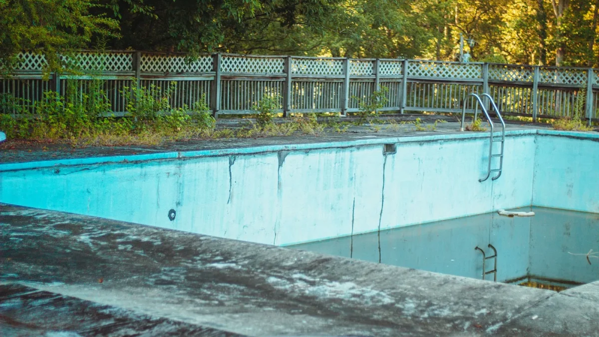How Long Do Robotic Pool Cleaners Last?